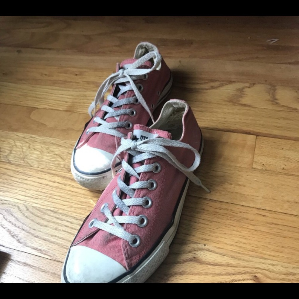Salmon Converse